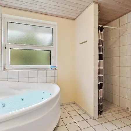 4 Bedroom Lovely In Romo Prázdninový dům Rømø Kirkeby