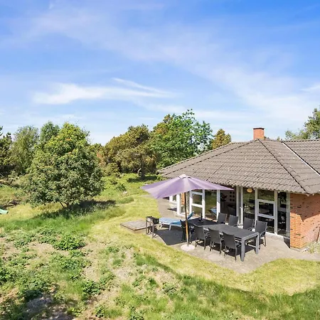 4 Bedroom Lovely In Romo *